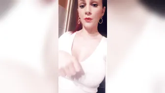 ruby_onyx onlyfans tasty slut fucks herself with dildos