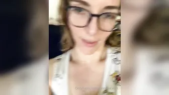 saintkatelyn onlyfans young mischievous woman shows her boobs