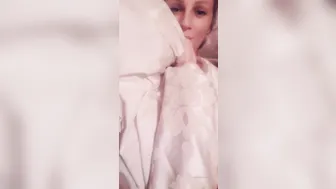 ruby_onyx onlyfans teen slut fingers her crevices