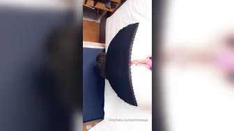 princesspx onlyfans sexy doll squeezes shaved holes