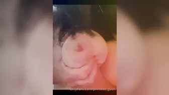 princess_gush onlyfans skinny nipple pulls pussy with fingers