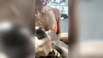 headdoctort onlyfans showing off her body