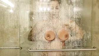 spicyj onlyfans lustful skin jerks off shaved cunt