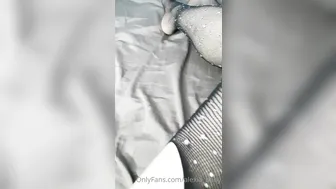 alexia_baby onlyfans painted bitch gently pulls pussy