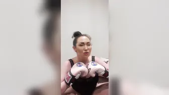 yasminscott onlyfans Fishnet brunette