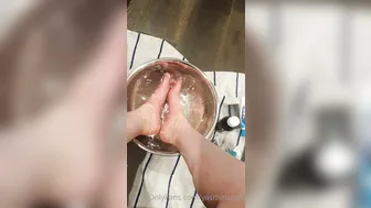 yasminscott onlyfans slutty bitch masturbates cunt