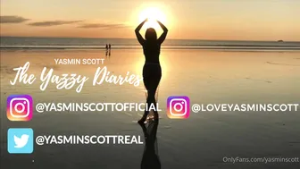 yasminscott onlyfans luxurious female massaging nipples