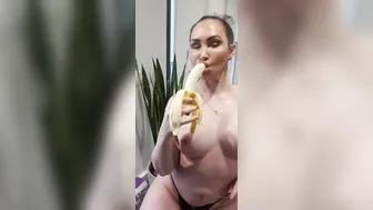 yasminscott onlyfans crazy passion masturbates both holes