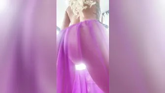 tris_love onlyfans lustful bitch demonstrates shaved holes