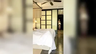 yaela_vonk onlyfans insatiable confused caresses mammary glands