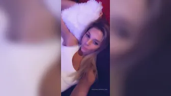 tris_love onlyfans buxom slut