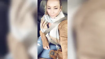 tris_love onlyfans elegant  cam girl  engaged in lustful caresses