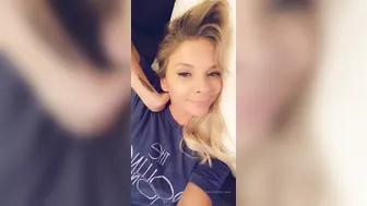 tris_love onlyfans playing with her big tits
