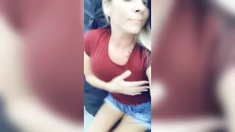 tris_love onlyfans beautiful bitch shows shaved holes