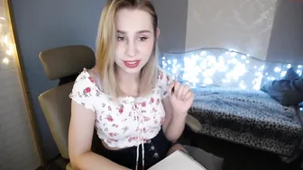 mightymia naughty woman sucks cock
