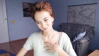 maria_moon_ juicy slut fucks pussy with phallus