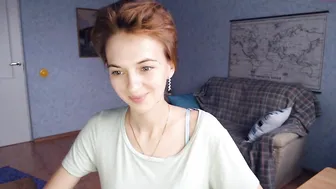maria_moon_ juicy slut fucks pussy with phallus