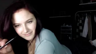 xmysticaldaisyx shy young lady fingering sex toys