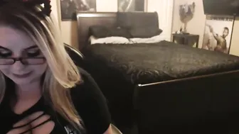 team_dixon black-haired nymph pulls pussy