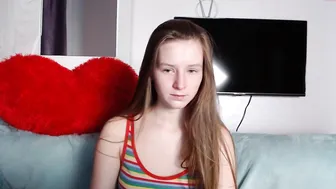 toxl Solo caresses