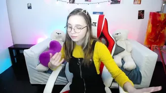 lucky_leslie experienced trash hot fucks both slits