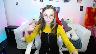 lucky_leslie experienced trash hot fucks both slits