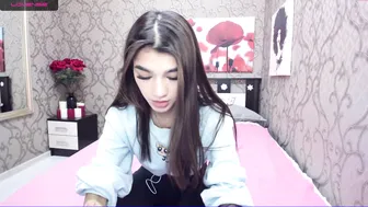 your_petite_dream clockwork whore squeezes cap