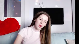 toxl hot pussy pushes vagina