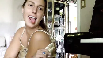 mmagdalene69 webcam activity