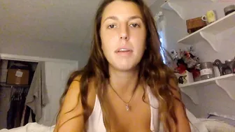 mmagdalene69 shy babe shows shaved cunt