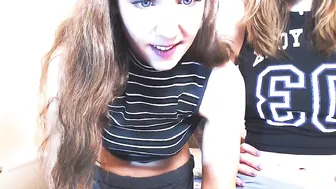 xsweety_angelsx Hot chick strips curvy