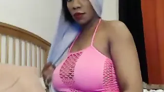 jenniferaleysee Naughty bitch massages juicy holes