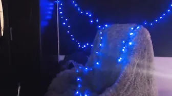 katkittykate Mature slut pulls pussy while lying in a chair