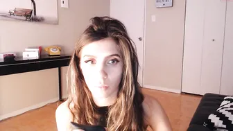 naughtykathie Skin in glasses shows big chest