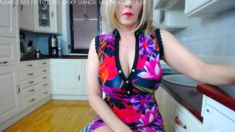 tunderose Big breasted beauty moaning from dildo in cap