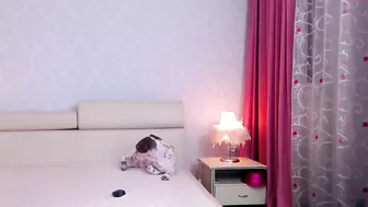 karrin Crazy slut gently pulls pussy