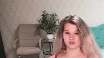 sweet_ sponge courtesan in the office spoils himself with pleasures