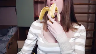 lick_it_up_big_boy showering