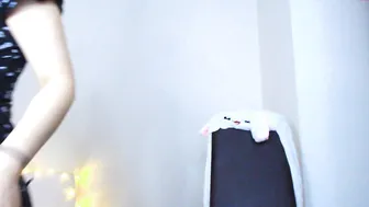 elissbaby crazy chick caresses sex lips