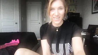 blondelovetoy young slut fucking pussy phallus