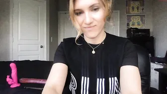 blondelovetoy charming slut is naughty with a vibrator