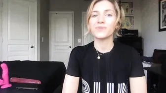 blondelovetoy charming slut is naughty with a vibrator