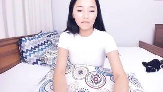 aryansoren gorgeous babe licks dildo