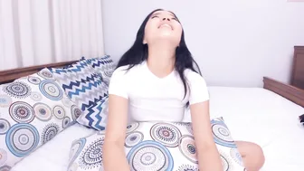 aryansoren gorgeous babe licks dildo