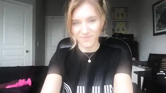 blondelovetoy Wet brunette