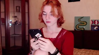 alicebreeze plump little devil gently massages pussy