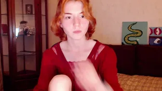 alicebreeze plump little devil gently massages pussy