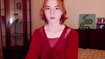 alicebreeze plump little devil gently massages pussy