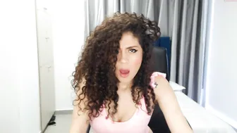 laurenn_connor bitch in high heels and her sexy legs