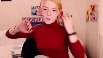 alicebreeze crazy bitch furiously masturbating cunt